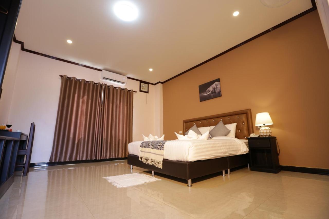 Khounmixay Hotel Vientiane Exteriör bild